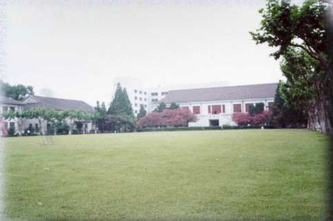 Xiang Hui Tong Lawn